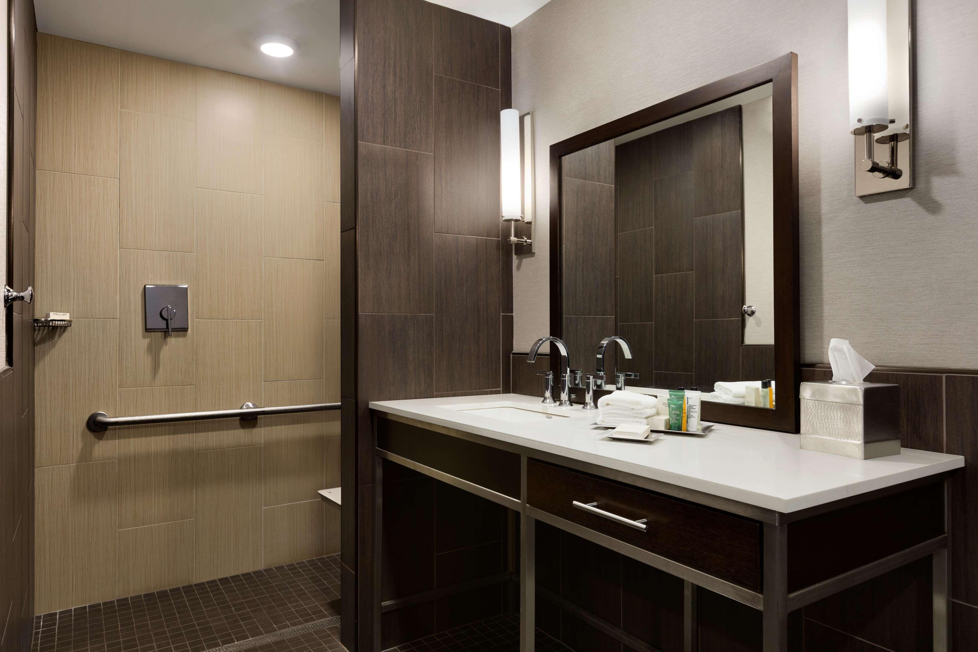 Hilton Philadelphia City Avenue Εξωτερικό φωτογραφία
