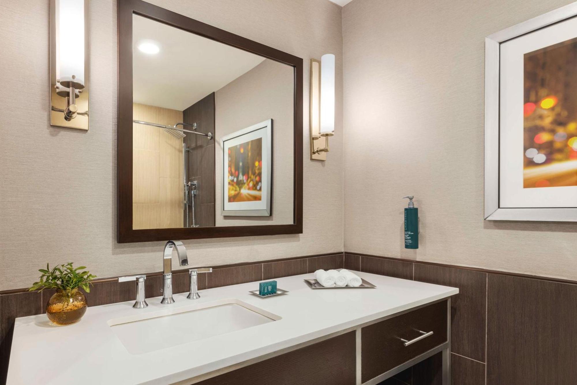 Hilton Philadelphia City Avenue Εξωτερικό φωτογραφία