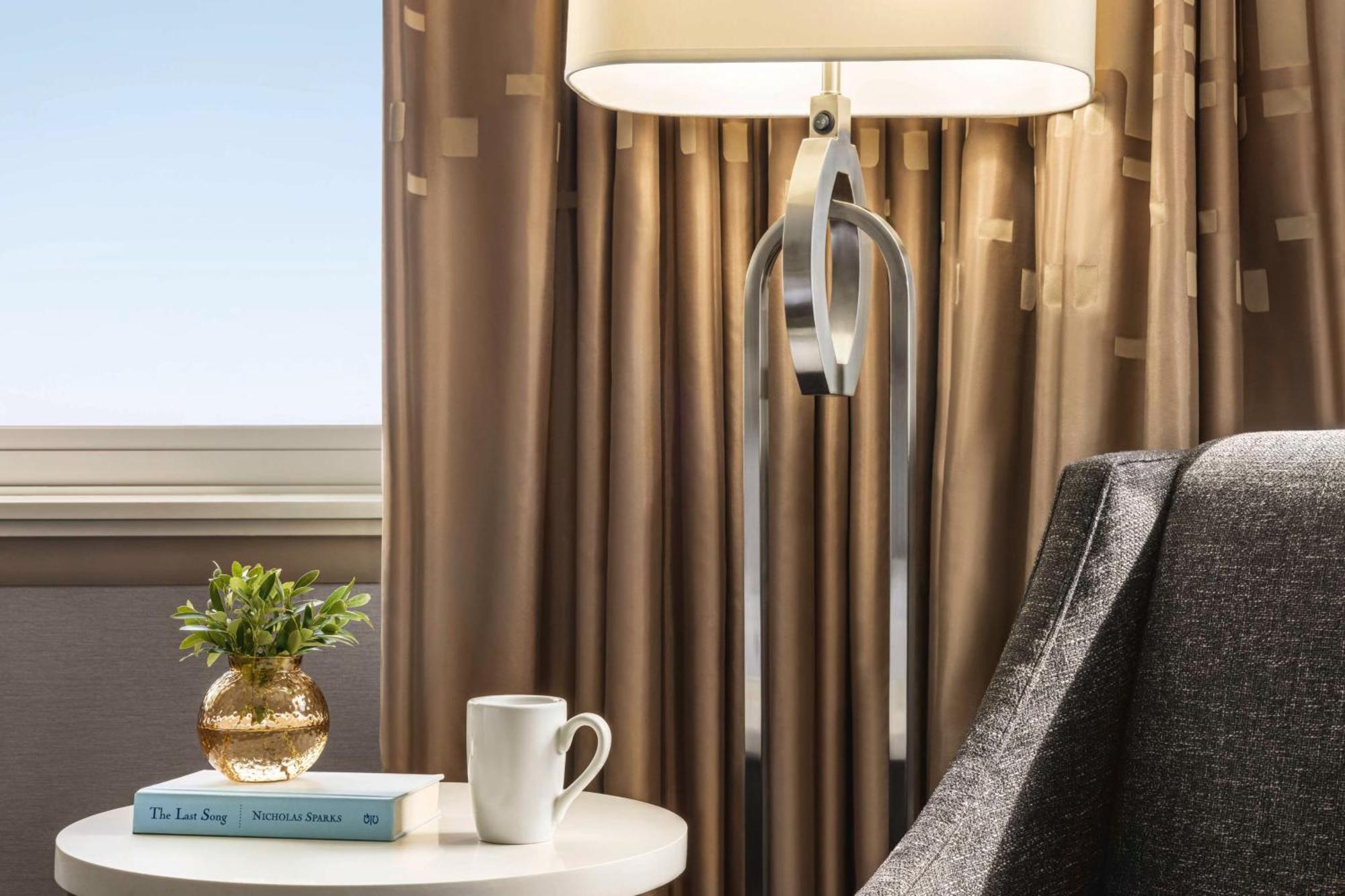 Hilton Philadelphia City Avenue Εξωτερικό φωτογραφία