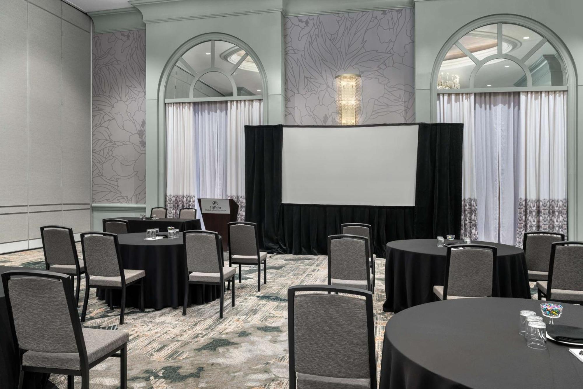 Hilton Philadelphia City Avenue Εξωτερικό φωτογραφία