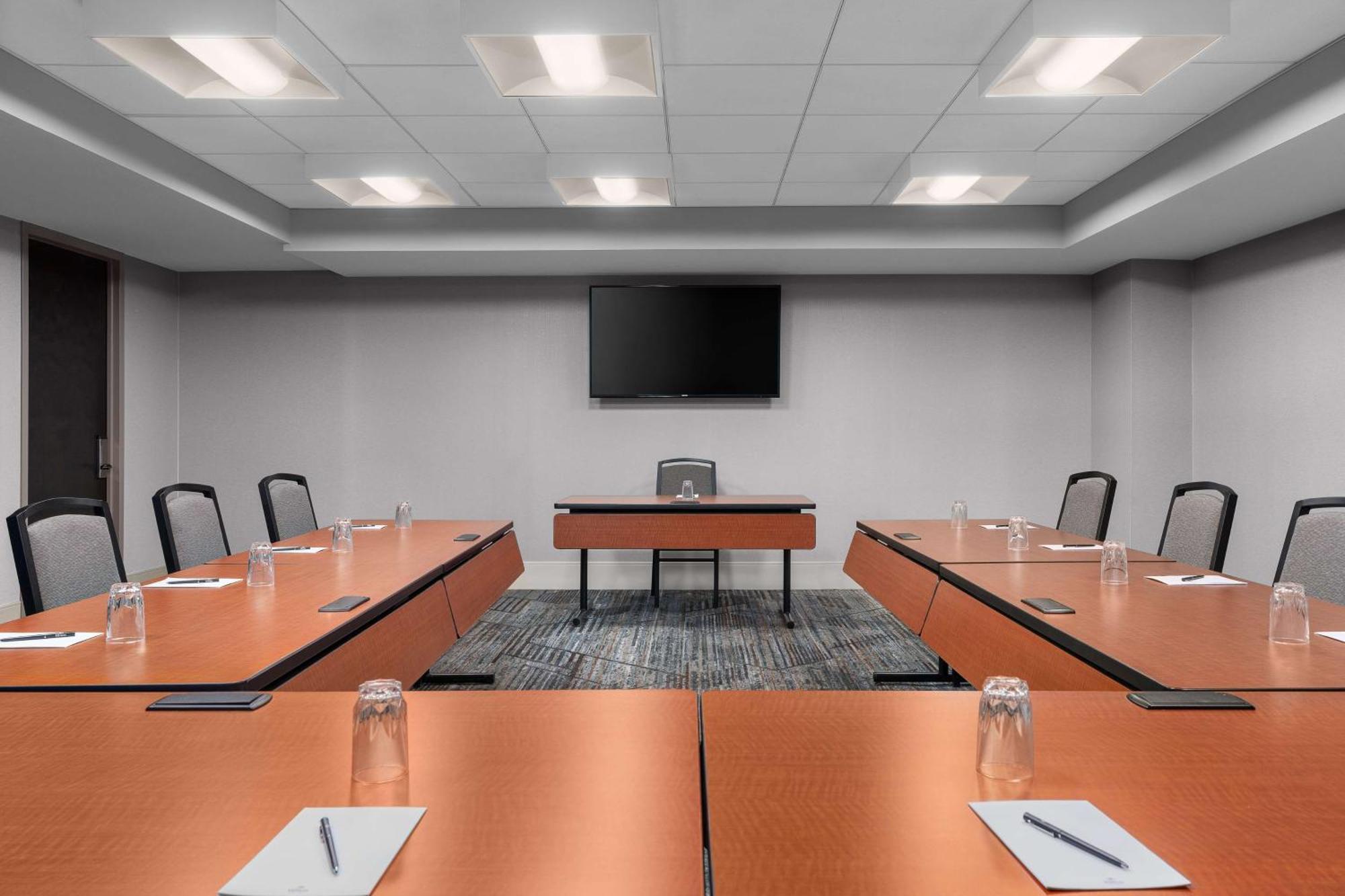 Hilton Philadelphia City Avenue Εξωτερικό φωτογραφία